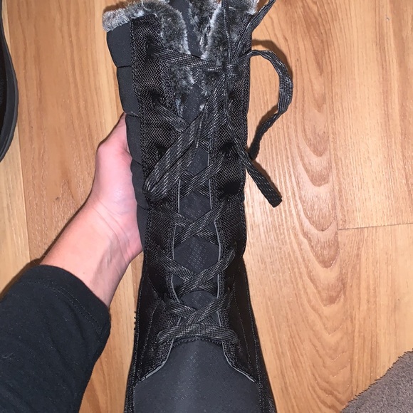 Kamik Waterproof fur boots size 7 - Picture 6 of 10